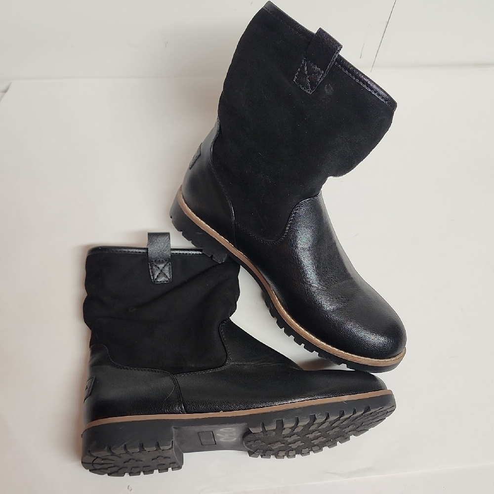 Nautica Sz 8.5 Black w/ Cream inside Textile Upper Pull-on Comfortable Boots